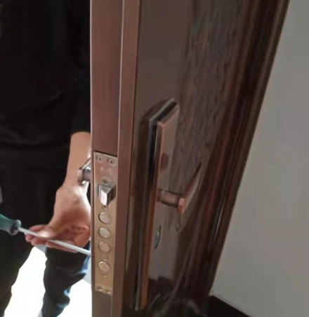 鼓楼区上门开锁 换锁 鼓楼区本地开锁公司